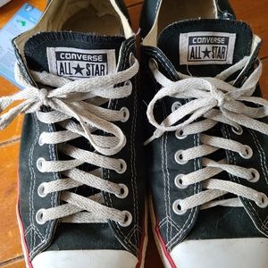 Mens size 11 Converse